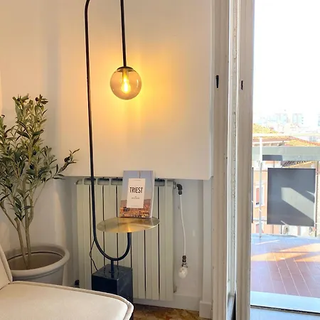 Апартаменты Ueber Den Daechern Von - Parkplatz & E-ladestation Триест