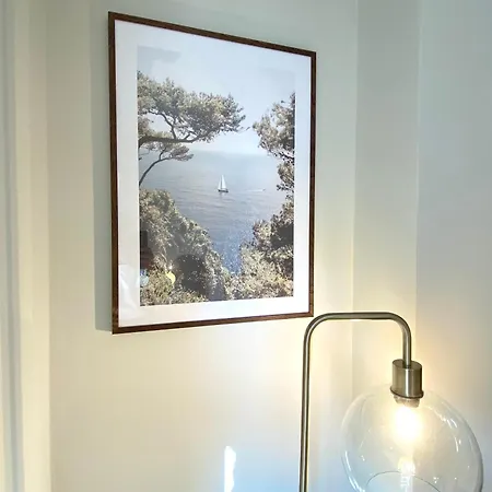 Ueber Den Daechern Von - Parkplatz & E-ladestation Апартаменты *