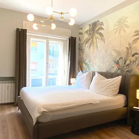 Ueber Den Daechern Von - Parkplatz & E-ladestation Apartment Trieste