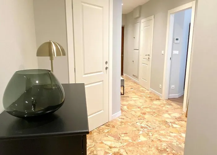 Apartment über Den Dächern Von - Parkplatz&e-ladestation Triest